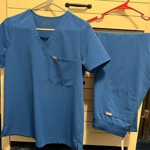 Royal blue Figs scrub set